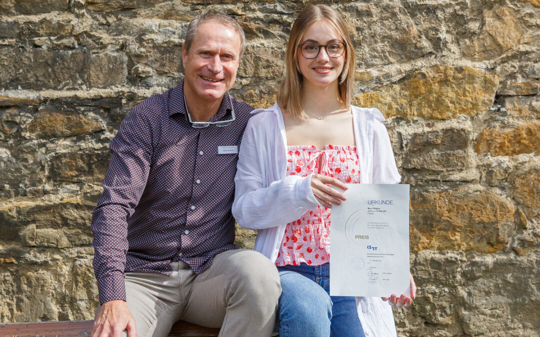 Friseurin Marie Wagner mit klasse Noten