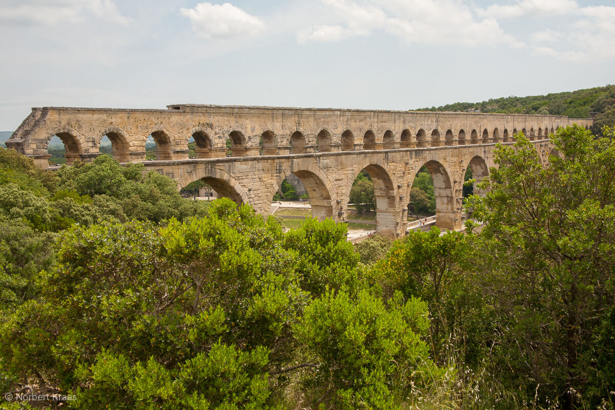Knapp 2000 Jahre steht der Pont du Gard und wäre als Blücker noch funktionsfähig