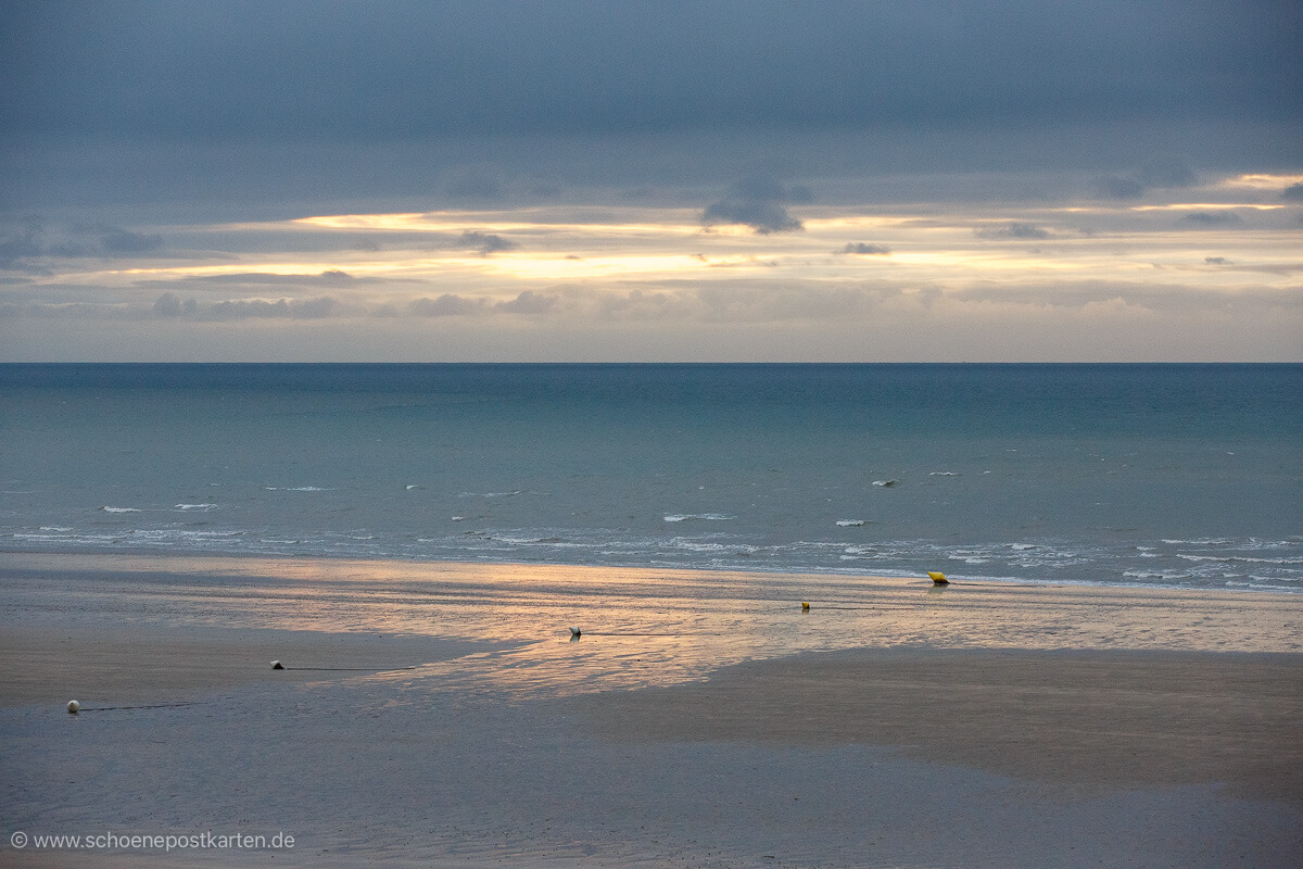 Das Meer ist keine Landschaft, es ist das Erlebnis der Ewigkeit. (Thomas Mann) Das Meer ist keine Landschaft, es ist das Erlebnis der Ewigkeit. (Thomas Mann)